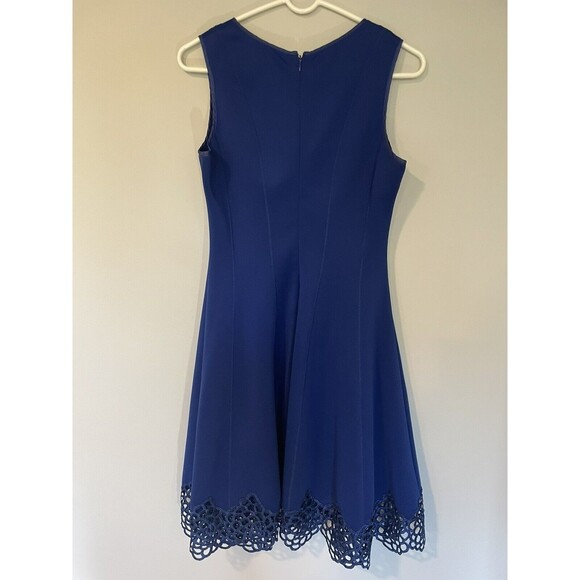 Elegant Blue Midi Dress - Picture 12 of 13